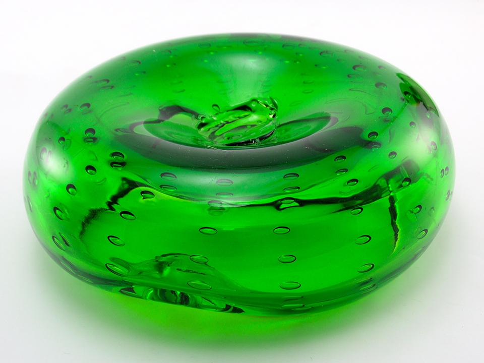 Vintage Art Glass Ashtray in Grass Green by Blenko - Image 3