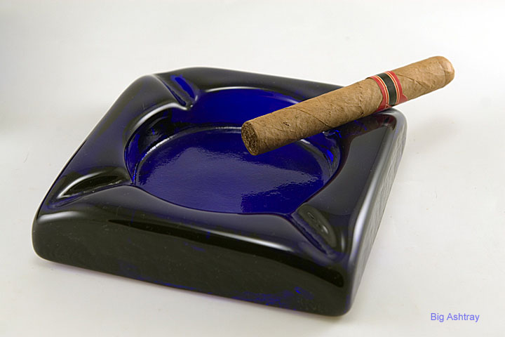 Blenko Handmade Art Glass Cobalt Blue Ashtray Set - Image 4