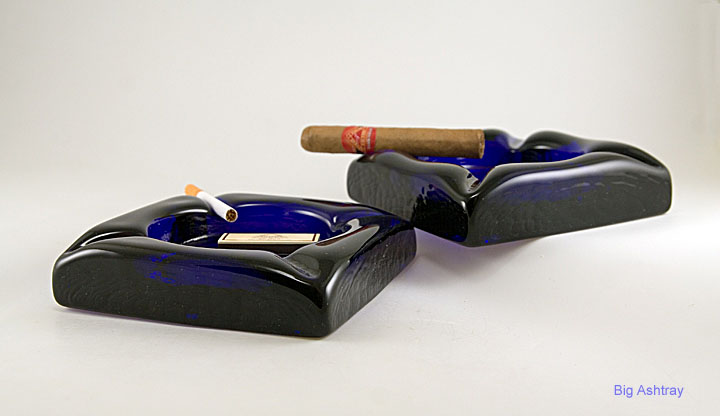Blenko Handmade Art Glass Cobalt Blue Ashtray Set - Image 2