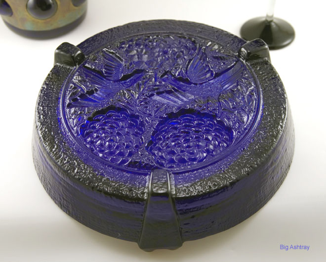 Blenko Oriental Cobalt Blue Massive Party Ashtray - Image 2