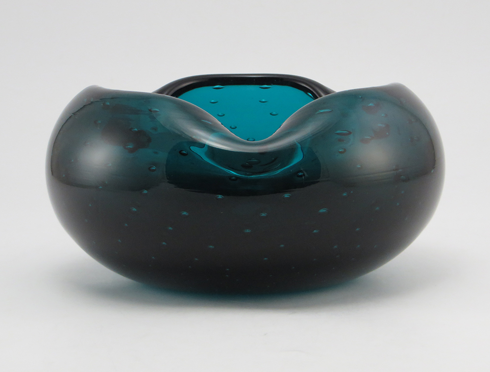 Big Vintage Cigar Ashtray by Blenko in Rare Peacock Color - Image 4