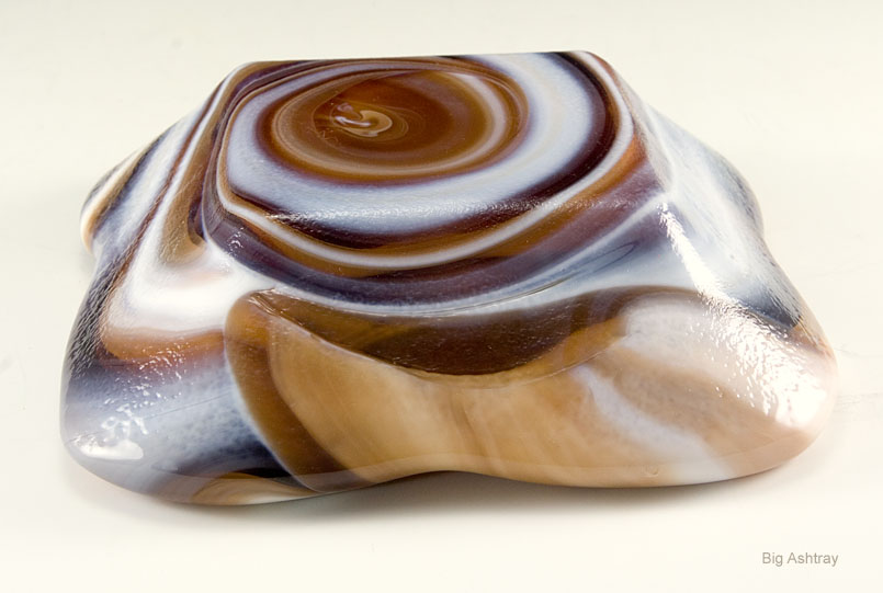 Caramel Latte Vintage Slag Glass Ashtray - Image 2