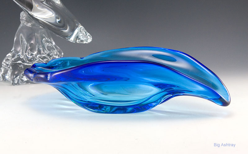 Beach Home Decor Art Glass Ashtray - Image 4