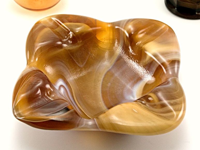 Vintage Glass Ashtray in Caramel Slag by Imperial USA - Image 3
