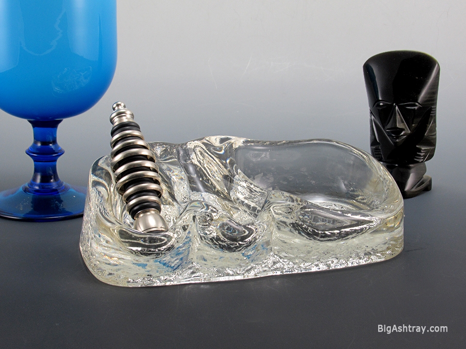 Retro Modern Pipe and Stash Holder in Vintage Glass - Image 2