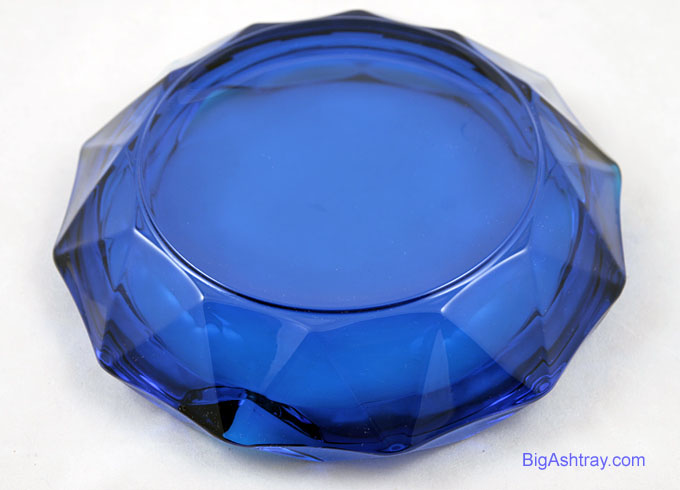 Dark Sapphire Blue Diamond Facet Cut Cigar Ashtray - Image 2