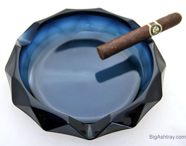 Diamond Cut Smoke Blue Cigar Ashtray in Rare Smoke Blue