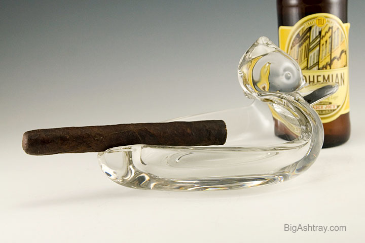 Elegant Depression Glass Cigar Ashtray Duck - Image 3