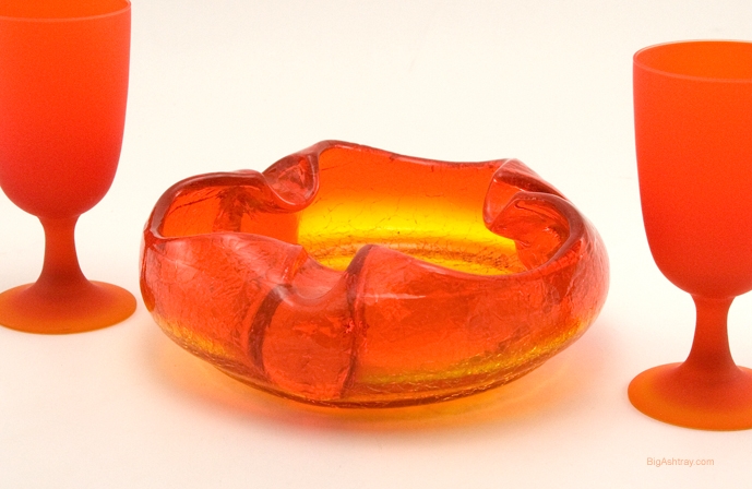 Tangerine Dream Vintage Crackle Glass Cigar Bowl - Image 6