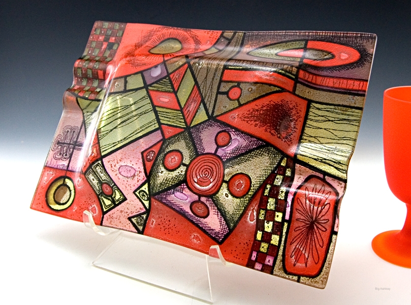 Modernist Higgins Glass Sunset Graphic Art Ashtray - Image 3
