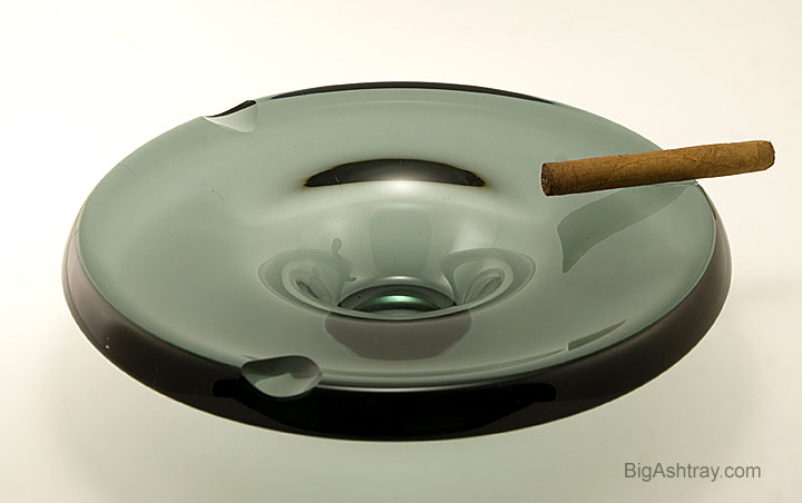 High Quality Crystal Cigar Lounge Ashtray Weighs 11 lbs