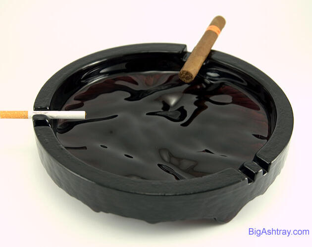 Huge Blenko Art Glass Party Ashtray in Rare Plum Volcano Pattern