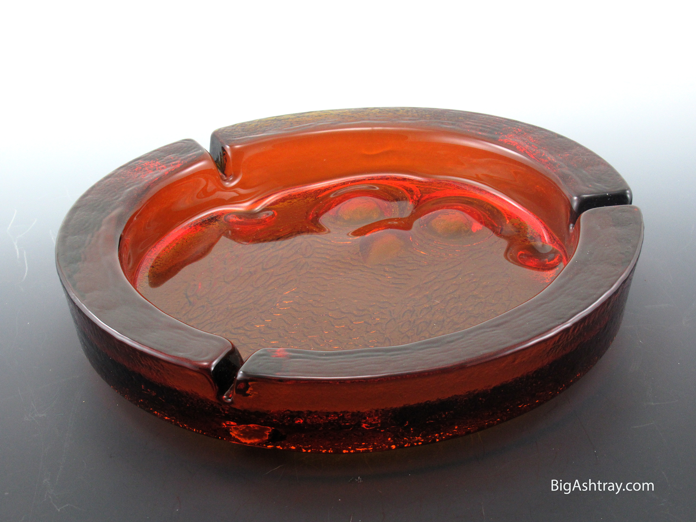 Huge Ghost Owl Ashtray by Blenko Art Glass in Amber - Image 5