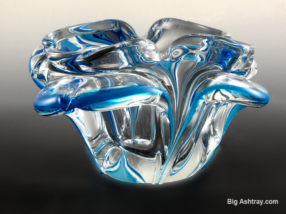 Dazzling Amber Crystal Ashtray Mid-Century Modern High Quality - Image 8