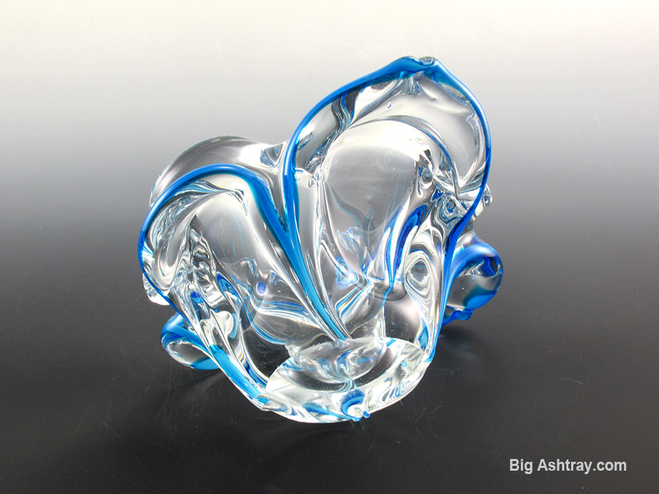 Dazzling Amber Crystal Ashtray Mid-Century Modern High Quality - Image 10