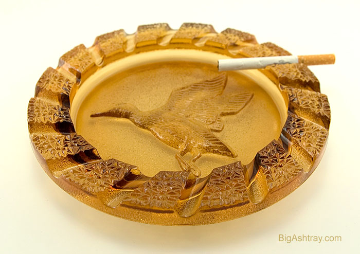 Intaglio Duck Multi-Rest Glass Ashtray in Amber - Image 2
