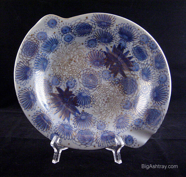 Kutani Handpainted Porcelain 1950s Large Ashtray