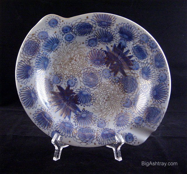 Kutani Handpainted Porcelain 1950s Large Ashtray
