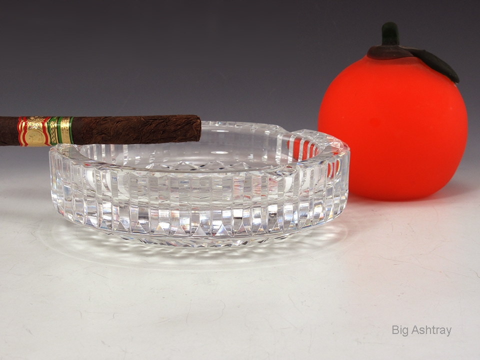 Luxurious High End Cut Crystal Vintage Ashtray - Image 3