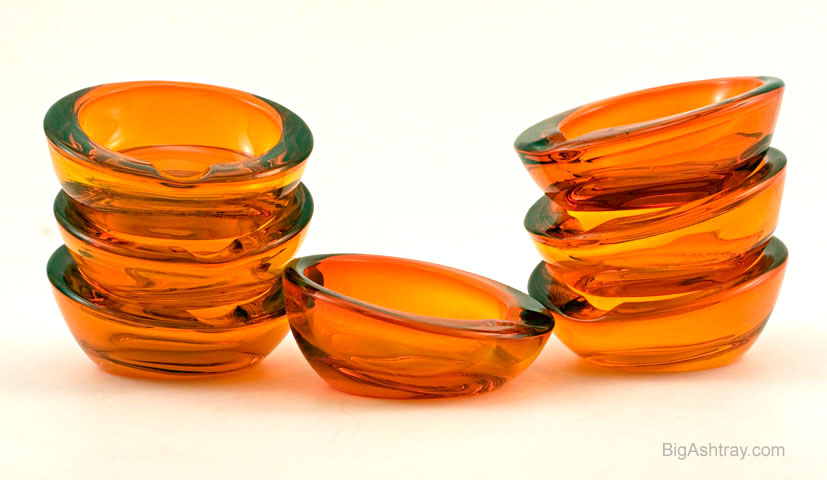 Mid-Century Modern Elliptical Glass Party Ashtrays - Image 2