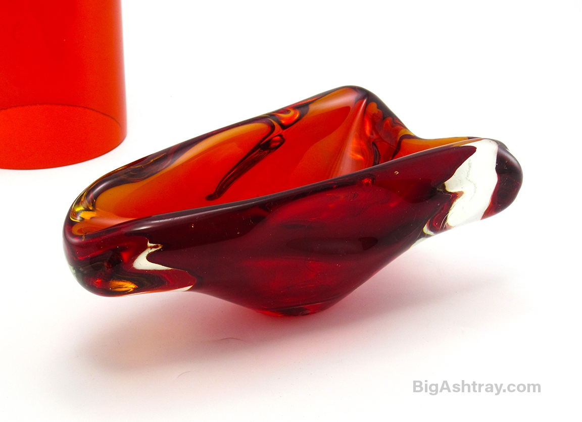 Murano Art Glass Mid 20th Century Cased Glass Cigar Bowl - Image 5