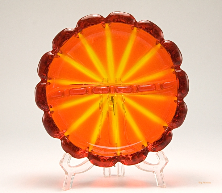 Retro Glass Ashtray in Persimmon by Viking Art Glass - Image 2