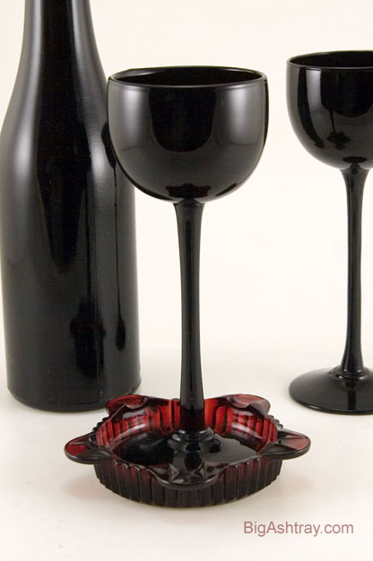 Classic Royal Ruby Glass Vintage Ashtray Set of 2 - Image 7