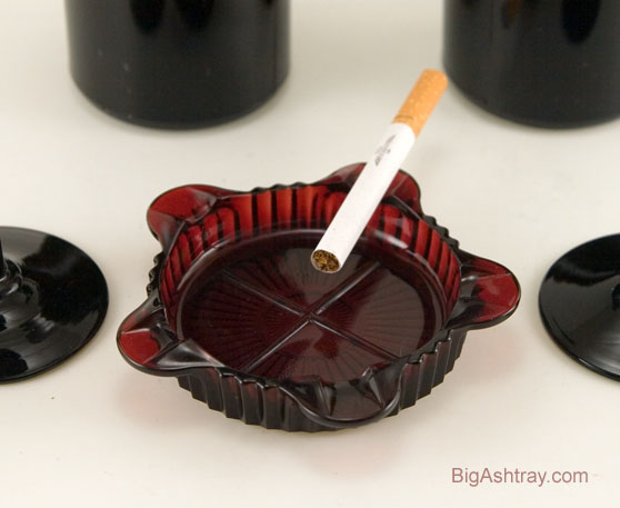 Classic Royal Ruby Glass Vintage Ashtray Set of 2 - Image 9