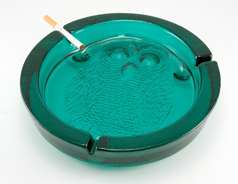 Huge Peacock Blue Ghost Owl Ashtray by Blenko - Image 4