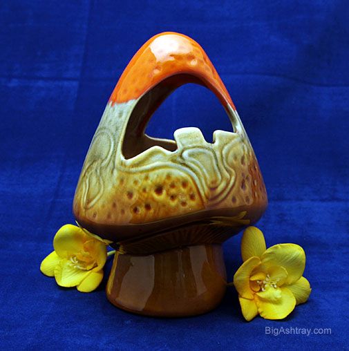 Psychedelic Mushroom Hippie Ashtray - Image 2