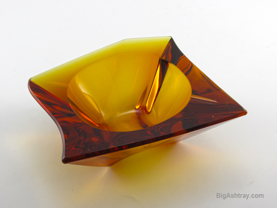 Dazzling Amber Crystal Ashtray Mid-Century Modern High Quality - Image 4