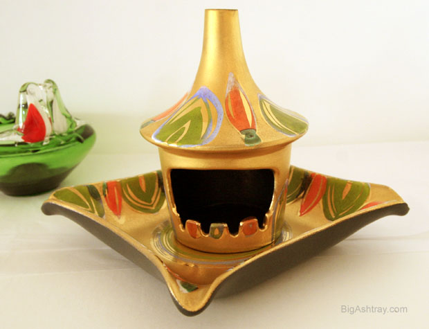 Rare Sascha Brastoff Pepper Hut Ashtray Set - Image 2