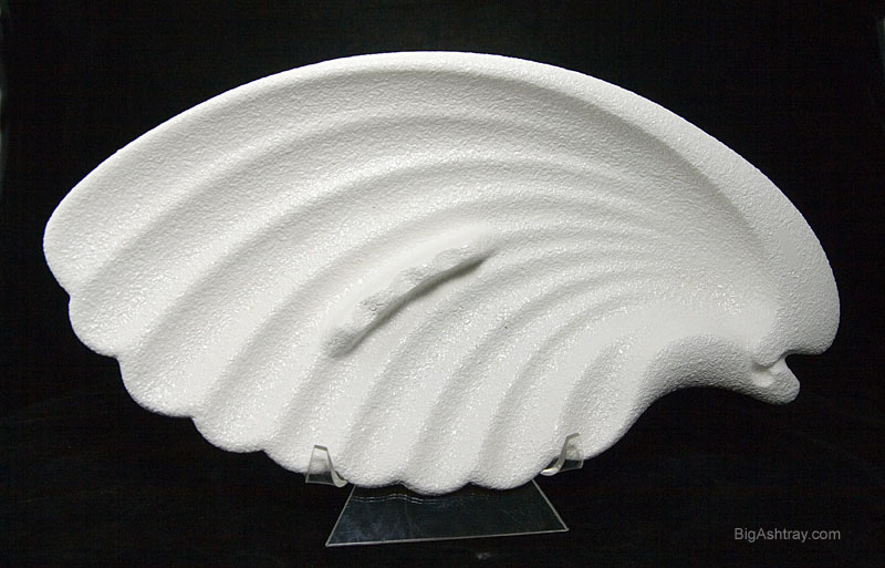 Retro 1950s Haeger Potteries Large Angel Wing Ashtray - Image 2