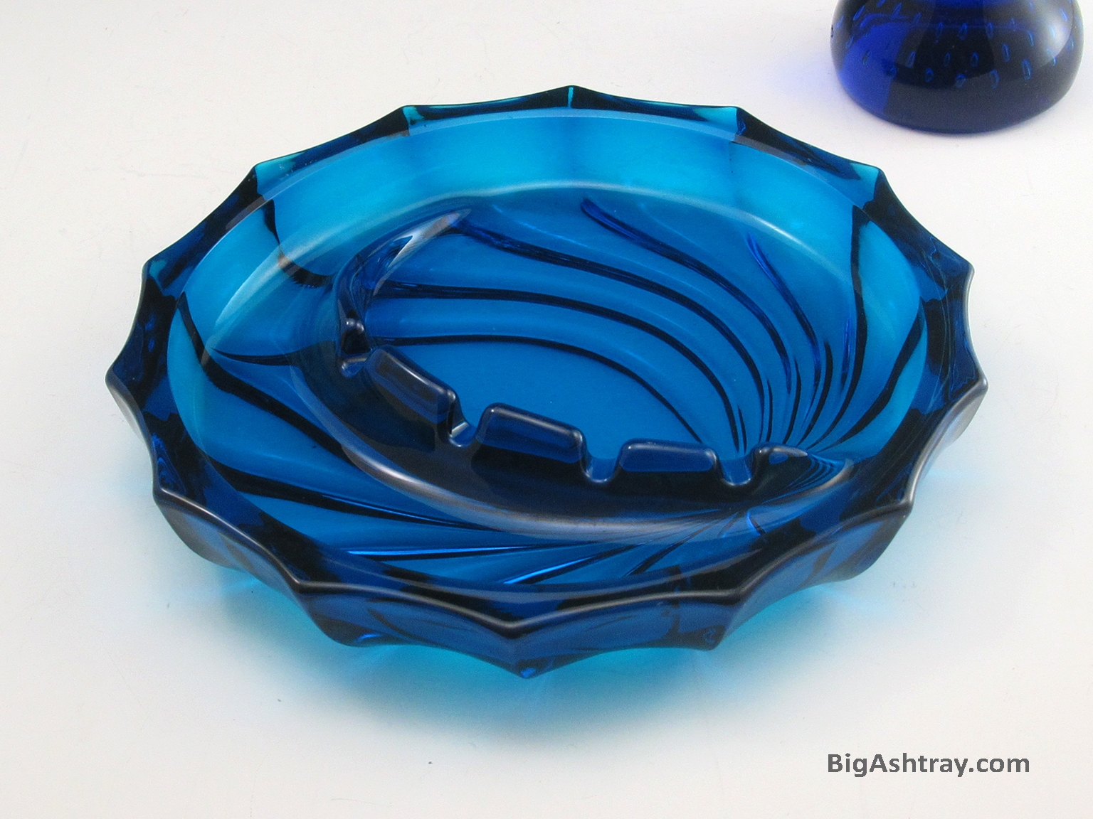 Retro Modern Art Glass Ashtray by Viking in Bluenique