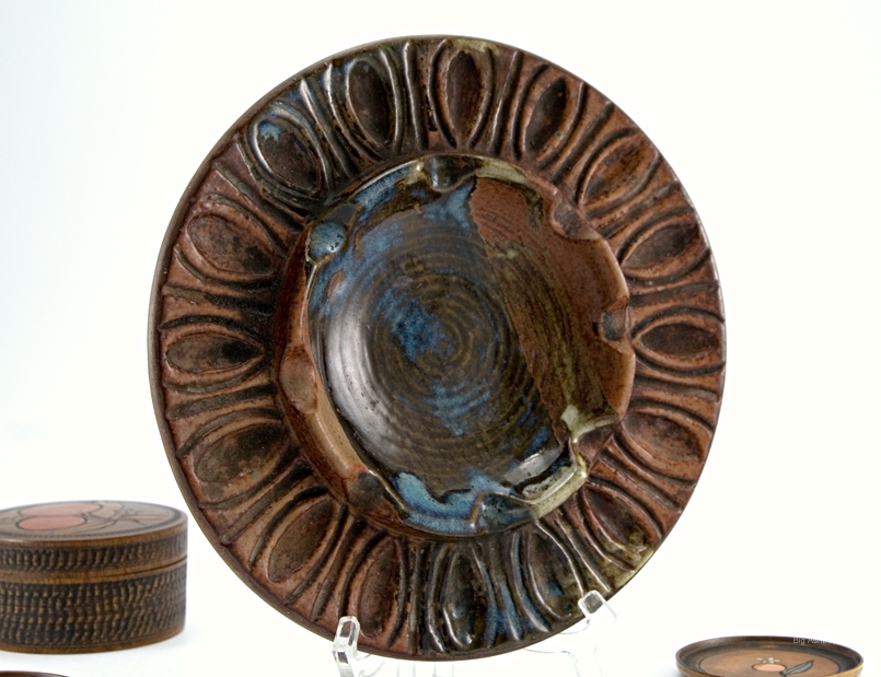 Hippie Party Ashtray Stoneware Made in USA - Image 2