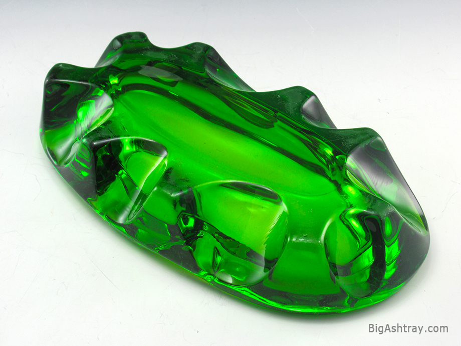 Mid-Century Modern Art Glass Ashtray Hand-Made by Viking U.S.A. - Image 3