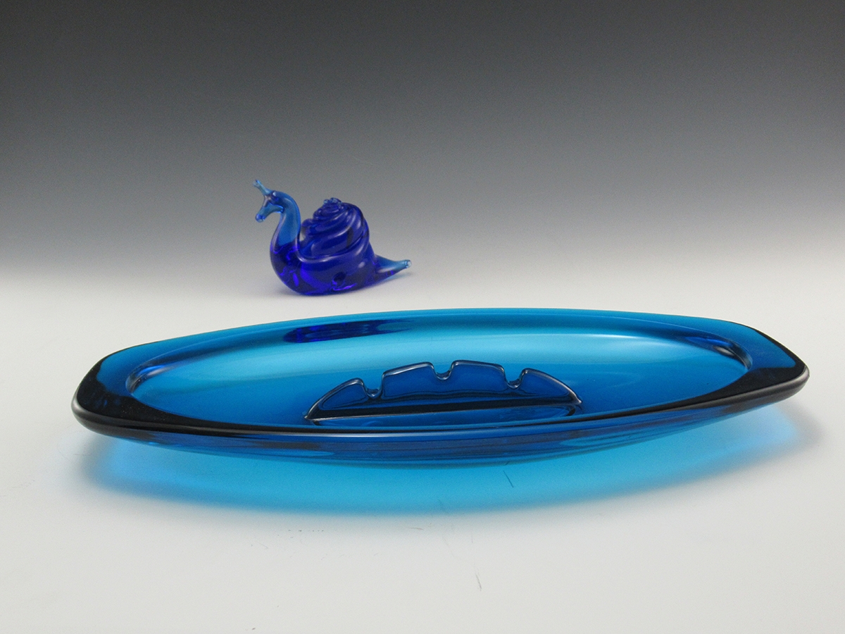 Retro Party Ashtray in Bluenique by Viking Art Glass - Image 2