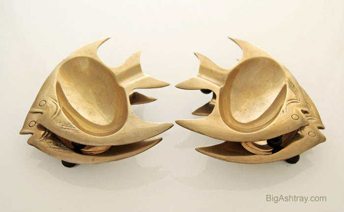 Retro Modern Tripod Fish Ashtray Set