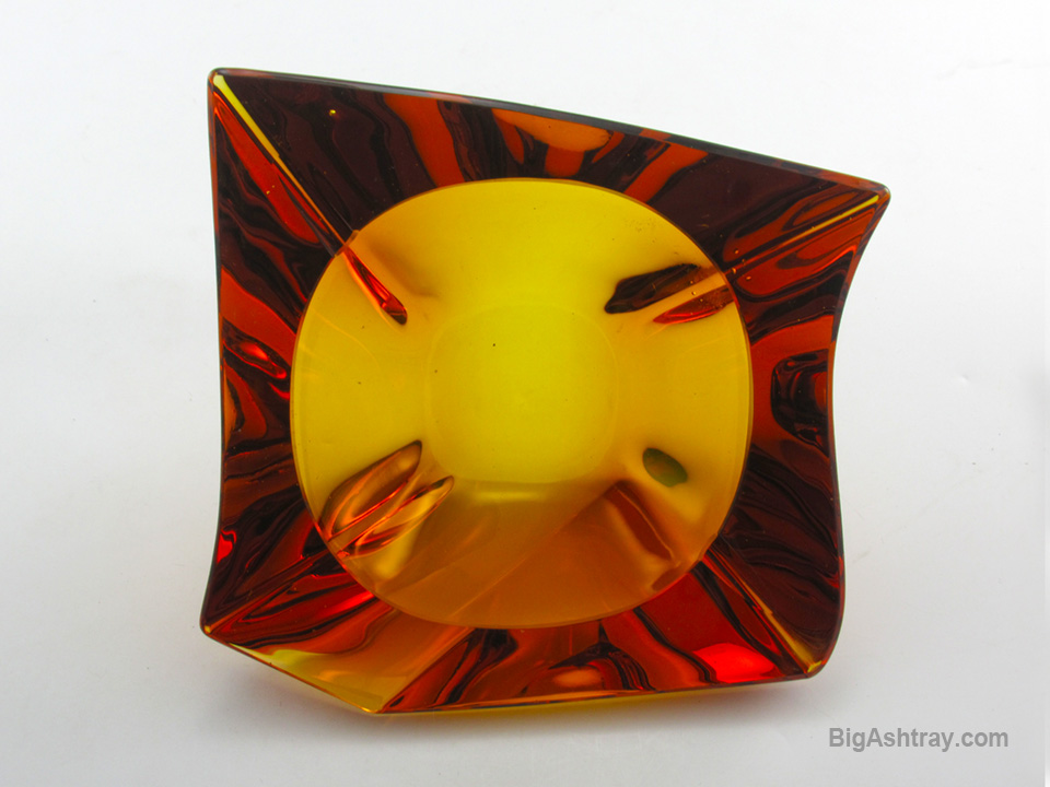 Dazzling Amber Crystal Ashtray Mid-Century Modern High Quality - Image 7