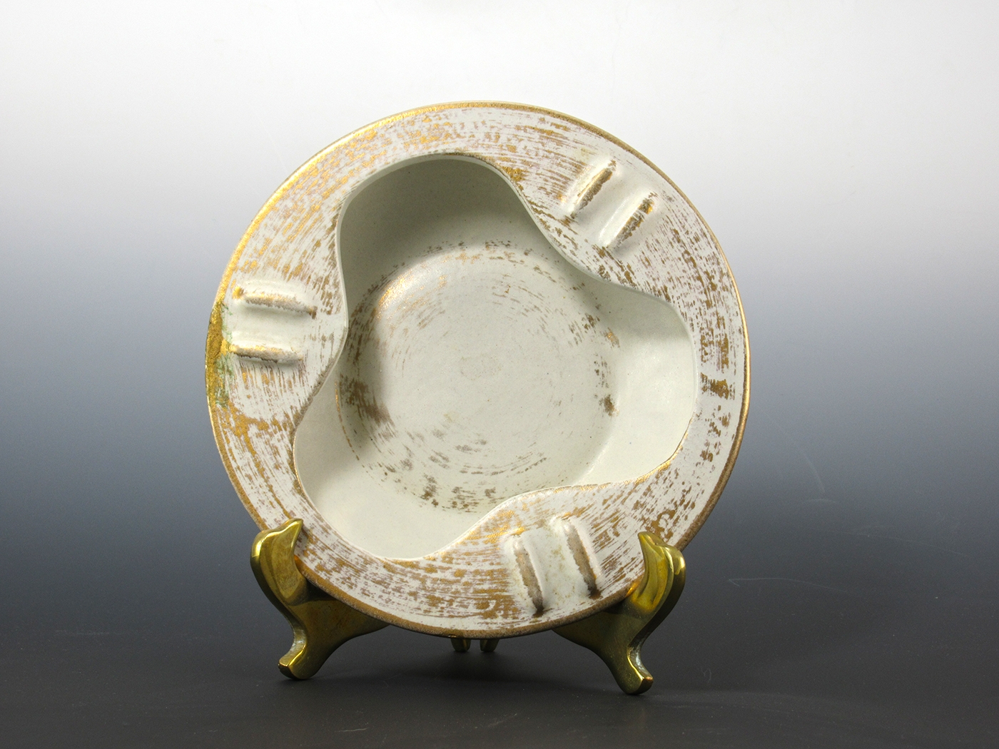 Royal Haeger Ashtray in Gold Tweed 22K Gold Decor