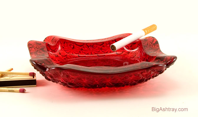 Ruby Glass Buttons and Bows Vintage Ashtray - Image 3