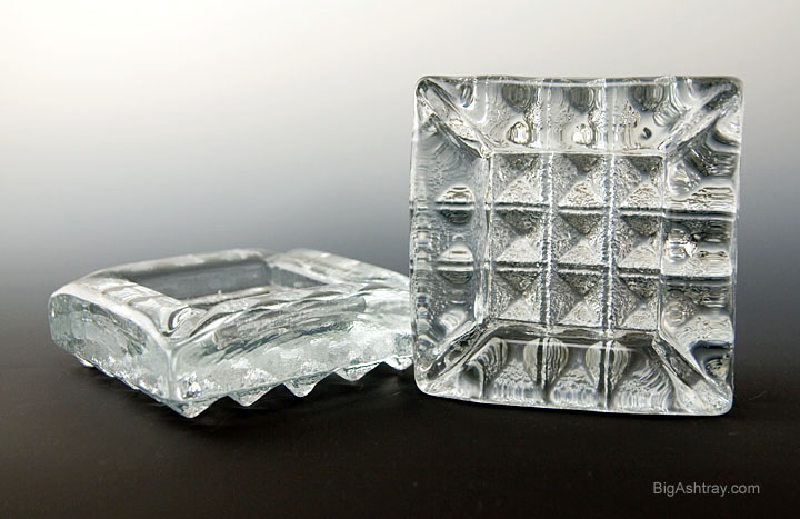 Set of Blenko Hand Made Glass Diamond Line Ashtrays