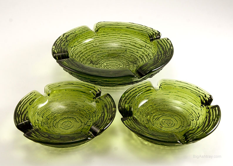 Set of Three Retro Soreno Avocado Green Glass Ashtrays - Image 3