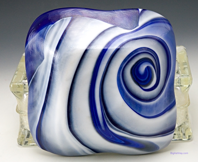 Blue Berries and Cream Slag Glass Cigar Ashtray - Image 4