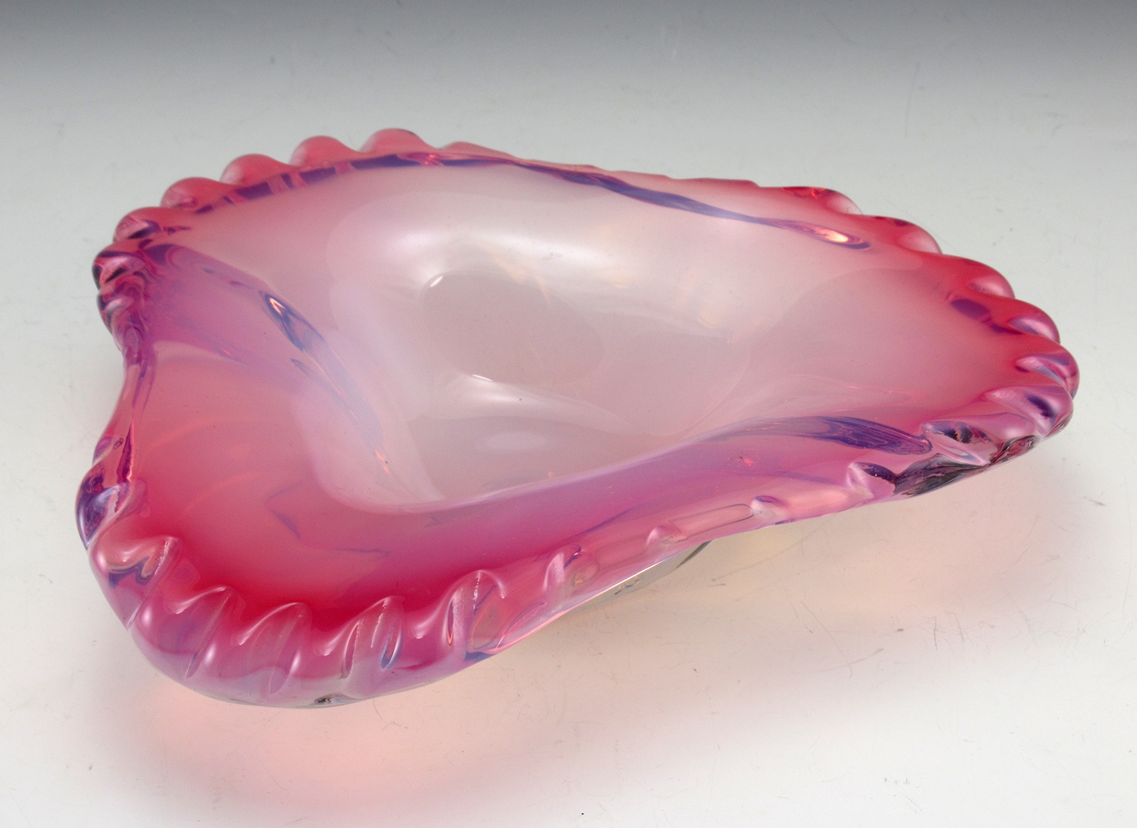 Vintage Fratelli Toso Pink Opaline Centerpiece Ashtray - Image 4