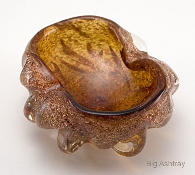 Antique Venetian Glass Ash Bowl with Gold Flake - Image 4