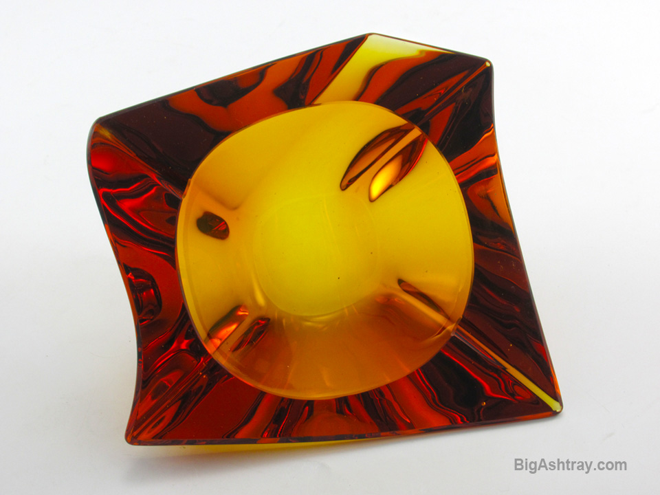 Dazzling Amber Crystal Ashtray Mid-Century Modern High Quality - Image 6