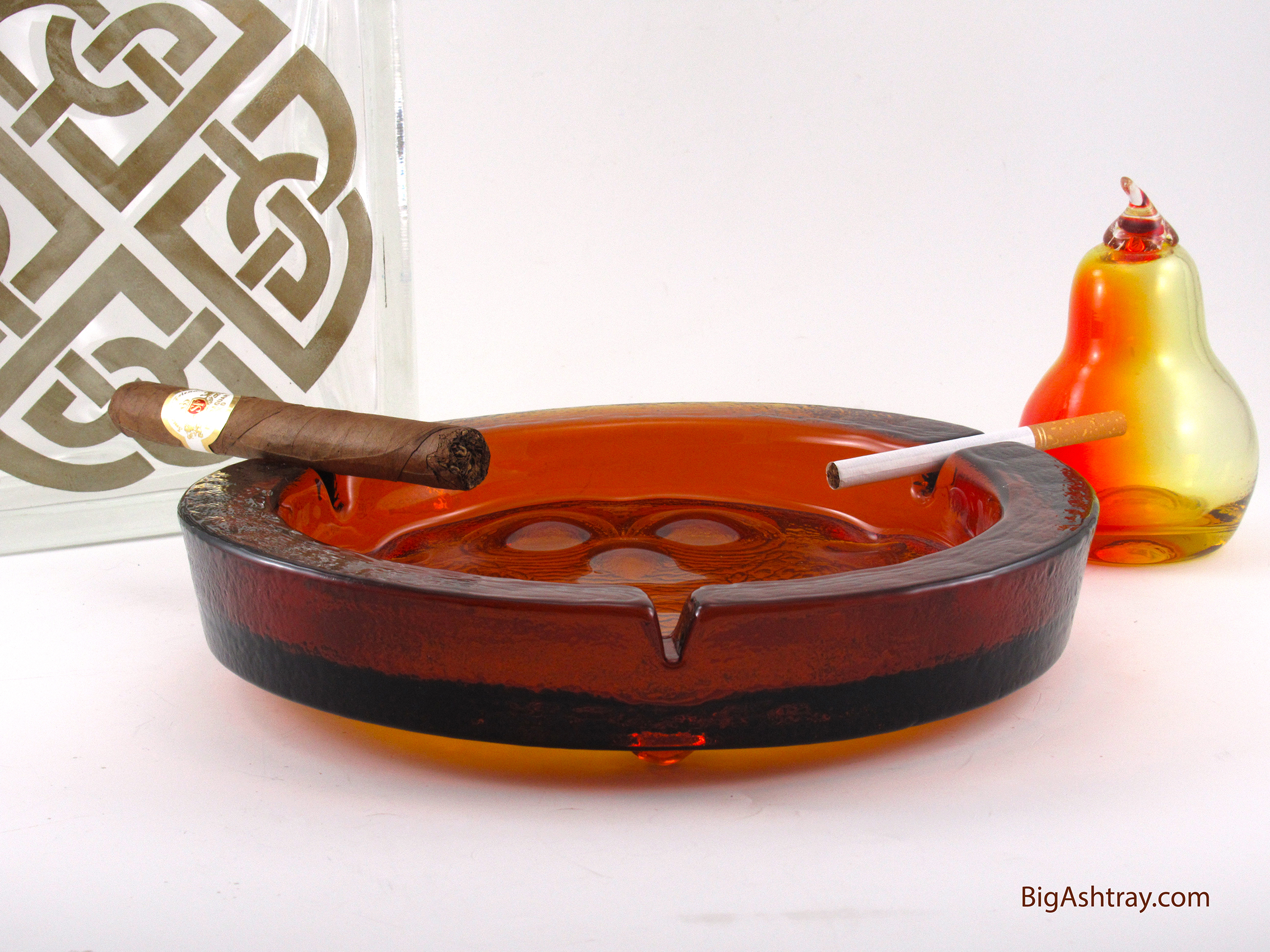 Huge Ghost Owl Ashtray by Blenko Art Glass in Amber - Image 2