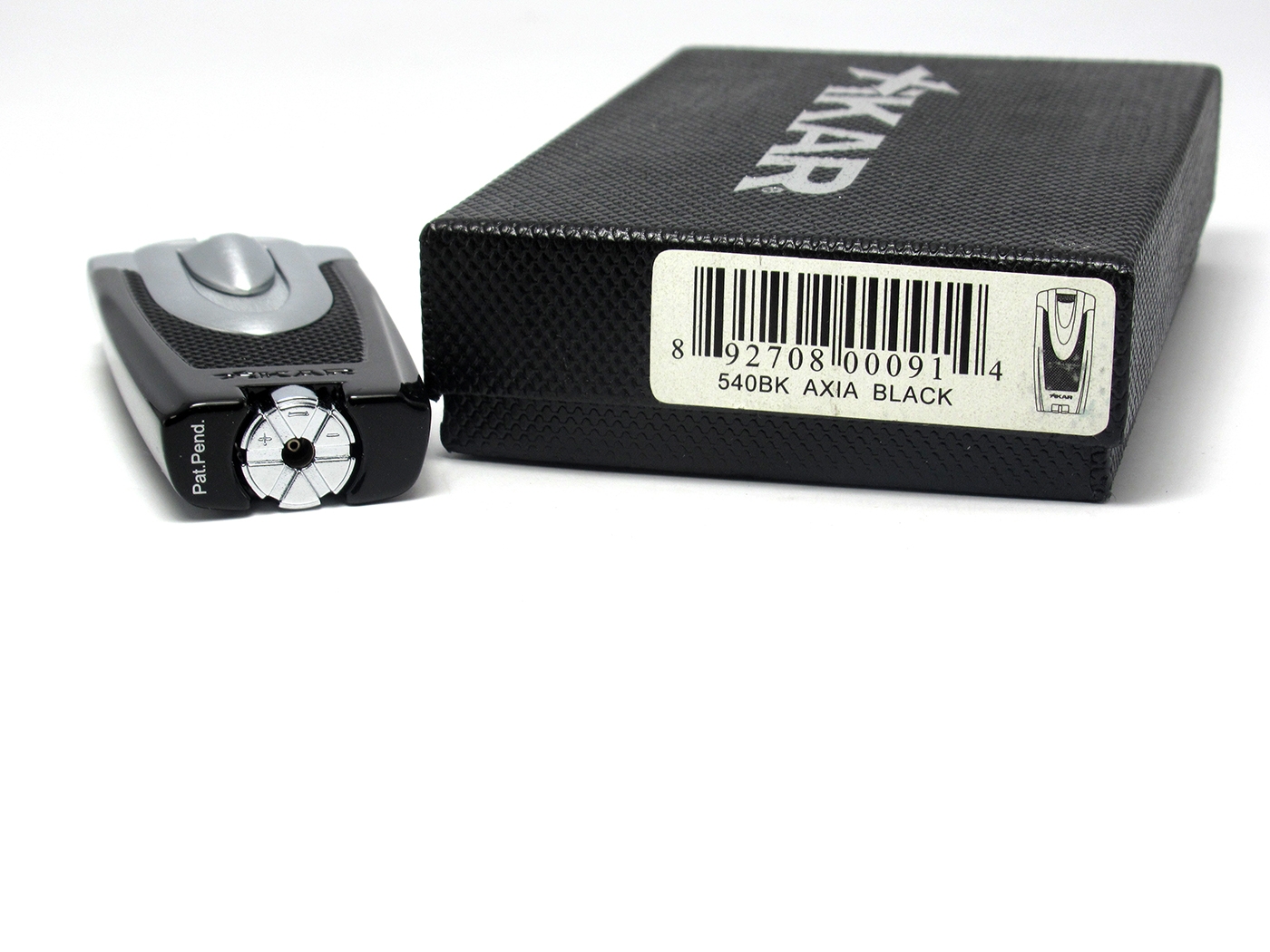 Axia Dual Jet Flame Cigar Lighter by Xikar in Black - Image 4