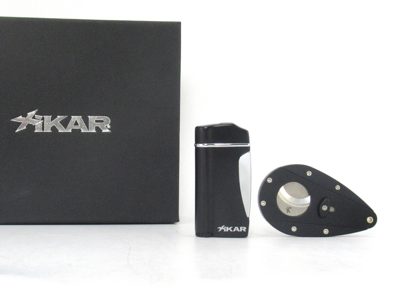 Cigar Smoker Gift Set by Xikar Cutter and Torch Lighter Black - Image 3